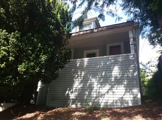 912 30th Ave, Seattle, WA 98122