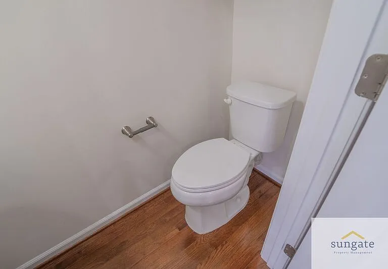 1724 Lantern Mews — Photo 18