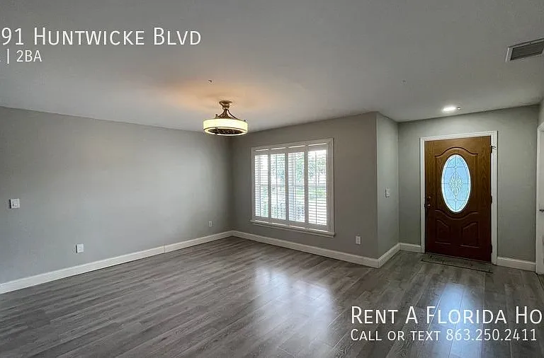 3791 Huntwicke Blvd — Photo 5