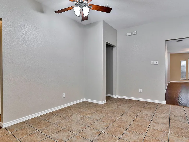 8705 Sumter Way — Photo 12
