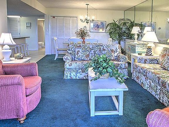 5th image of 510 Gulf Shore Dr Unit 105