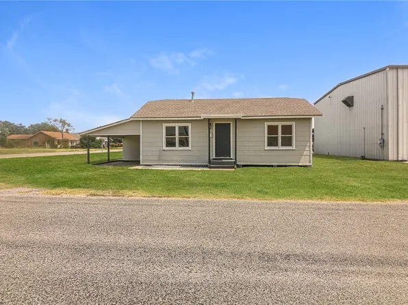 716 8th St, Portland, TX 78374