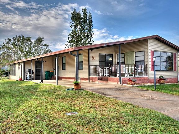2nd image of 713 Bougainvillea Cir