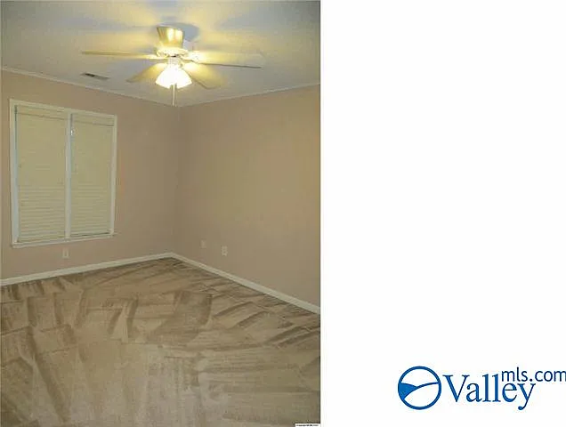 111 Capote Dr — Photo 11
