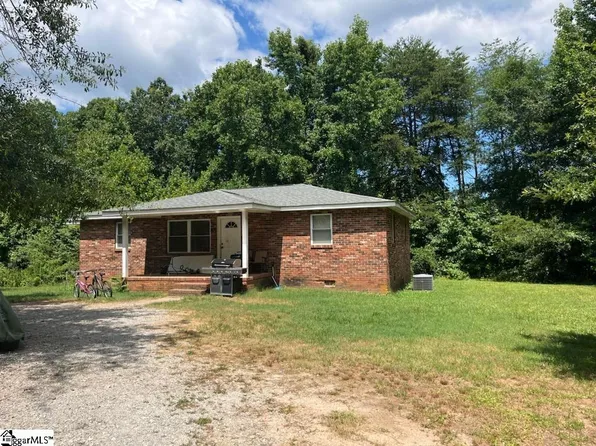 65 McCauley Ln, Travelers Rest, SC 29690