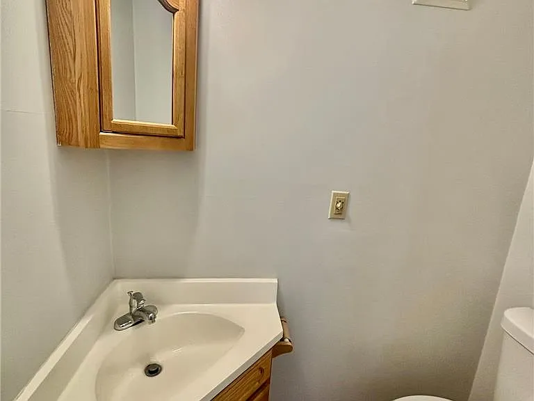 412 Parsons St — Photo 7