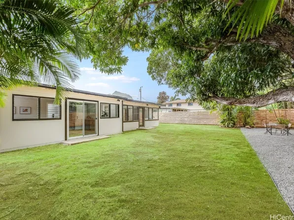 1226 Ulupuni St, Kailua, HI 96734