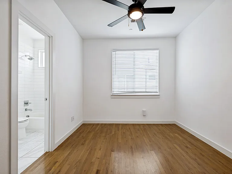 1510 N Washington Ave #403 — Photo 8