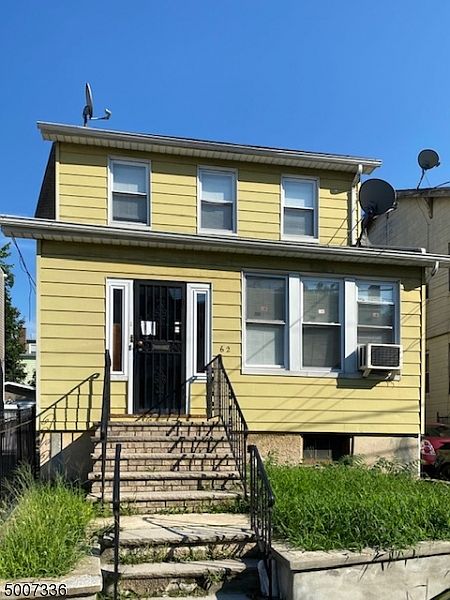 1st image of 62 Wilson Pl
