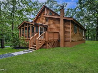 185 Maple Dr, Shohola, PA 18458