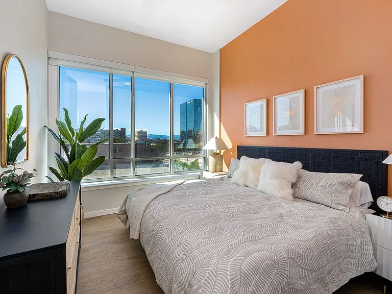 Finish Scheme I bedroom with hard surface flooring