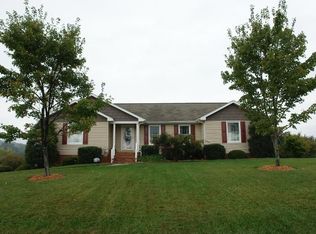 103 Aftons Meadow Rd, Vinton, VA 24179
