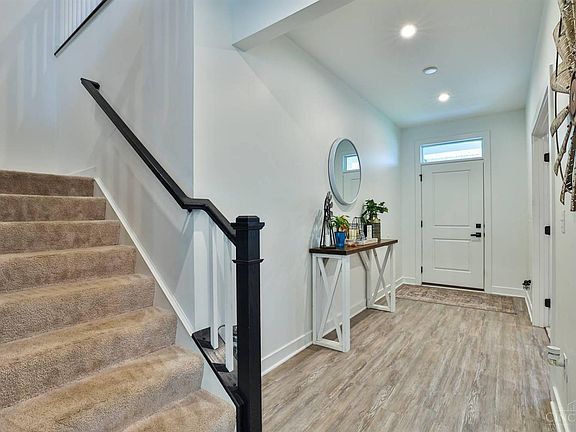 4th image of 5784 Eldon Dr