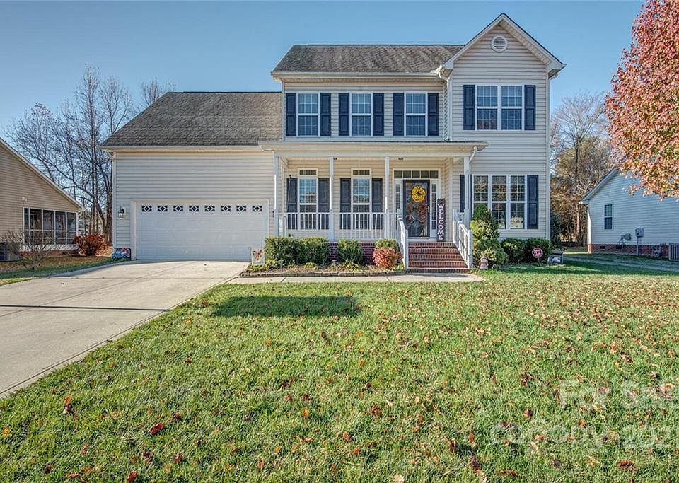1st image of 4041 Hereford Ln