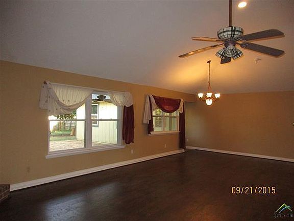 5th image of 711 Pheasant Ln