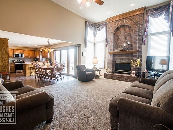 3rd image of 24275 Jasmin Ln