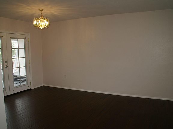 4th image of 10535 W Cumberland Dr