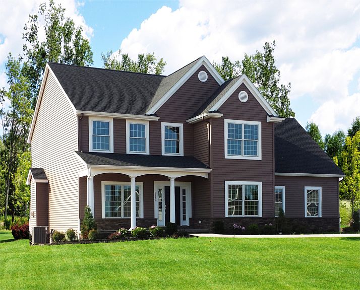 Prices may vary depending on upgrades. All elevations are examples of the listed floor plan.