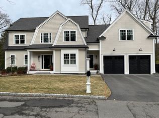 30 Jefferson Rd, Winchester, MA 01890