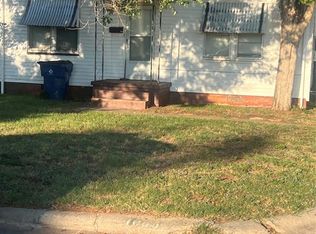1005 S 19th St, Chickasha, OK 73018