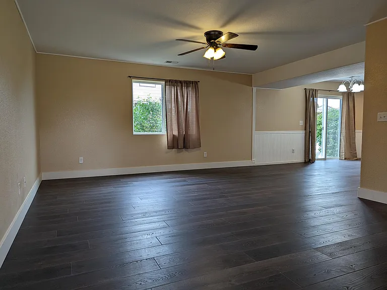 7724 Stetson Highlands Dr — Photo 2