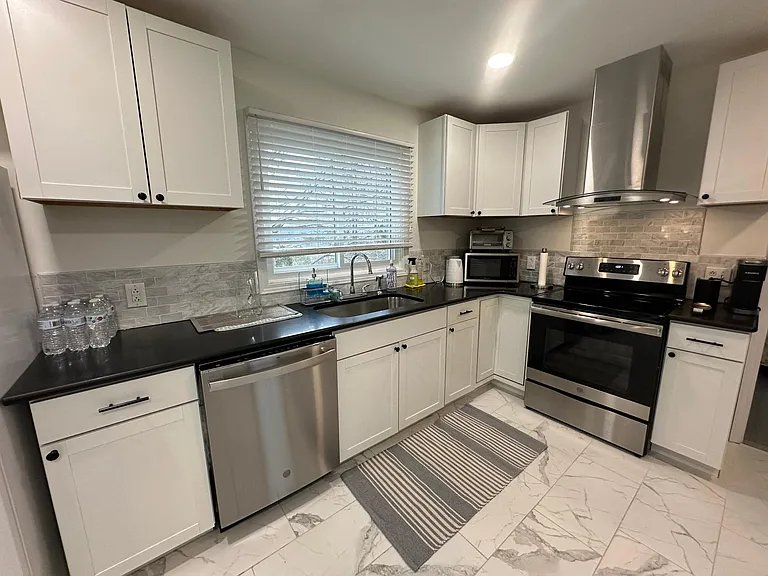 215 Eastern Heights Dr #1 — Photo 20
