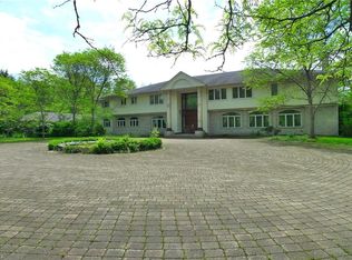 34800 Cedar Rd, Hunting Valley, OH 44022