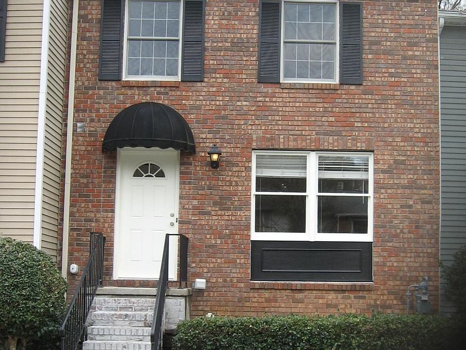 Outside Front of townhouse
