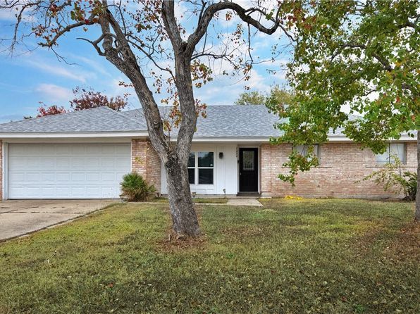 1224 Memorial Pkwy, Portland, TX 78374