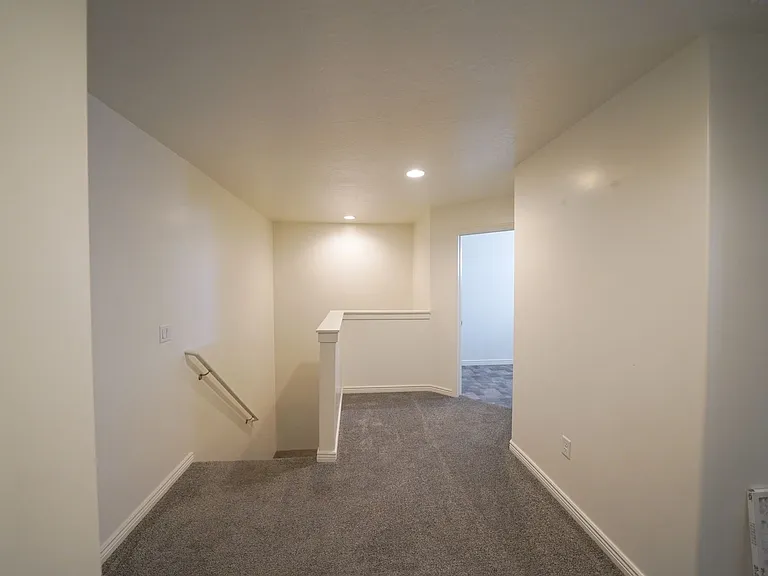 3243 S Fossil Hills Dr — Photo 15