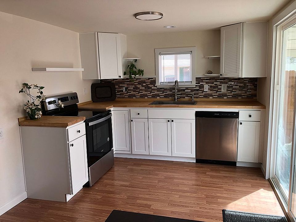 1st image of 636 C Ave
