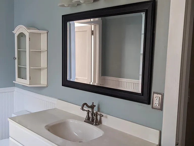 209 E Faris Rd — Photo 34
