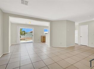 2022 Peacemaker Rd, Las Vegas, NV 89183