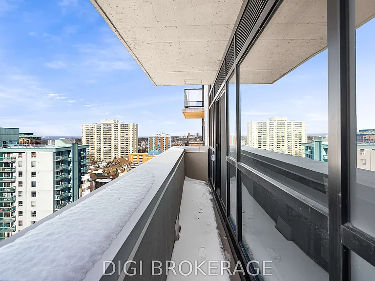 560 Rideau St #606 — Photo 28