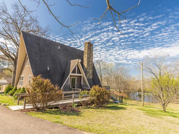 602 Ammons Rd, Selmer, TN 38375