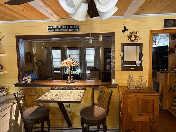 4th image of 18 Winter Street