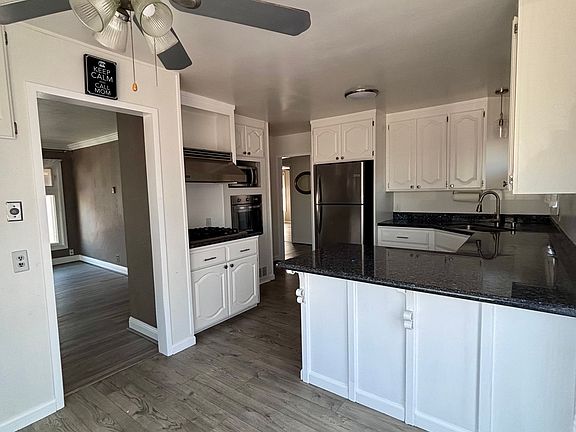 3rd image of 431 Yuba St