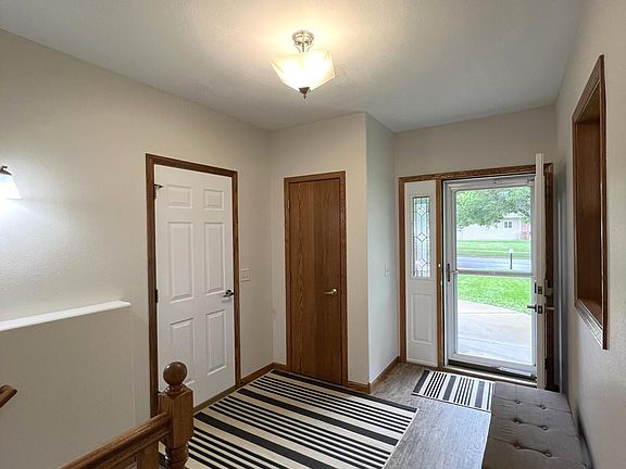 4th image of 1731 Cypress Point Dr