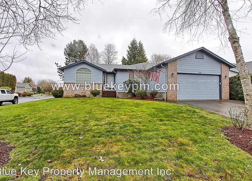 2nd image of 390 Maple St