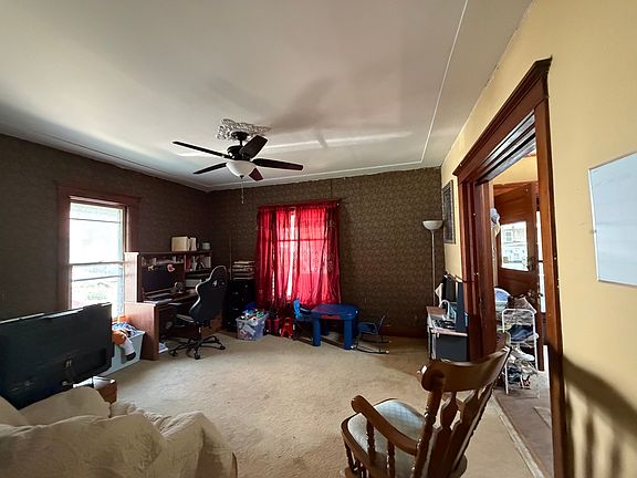 4th image of 310 Park Ave