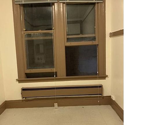 4th image of 870 Clay St APT 104