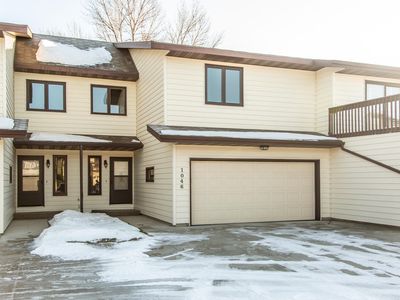 1046 Westwood St, Bismarck, ND, 58504
