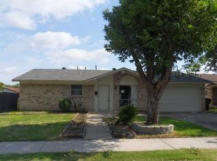 2103 Austin Dr, Carrollton, TX 75006