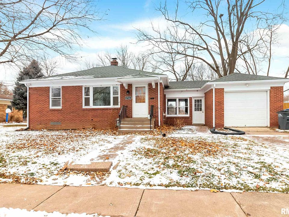 1st image of 2744 Glenn St