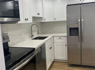 20301 W Country Club Dr APT 1024, Aventura, FL