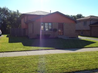 14517 Oakley St, Dixmoor, IL