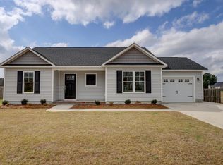 304 Starky Rd, Richlands, NC 28574