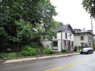 13 Water St, Mystic, CT 06355