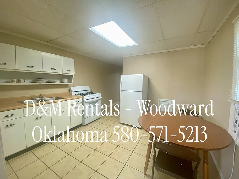 1203 Texas St #E — Photo 5