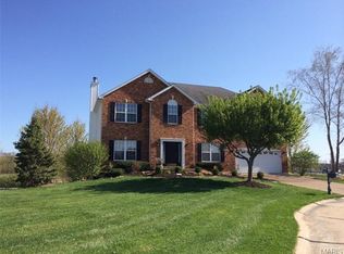 12 Big Country Cir, Dardenne Prairie, MO 63368